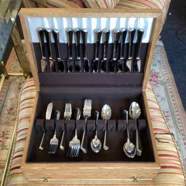 67 Piece Yamazki Ramona Flatware