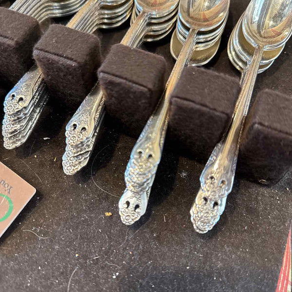 78 Piece Holmes & Edward Inland Flatware