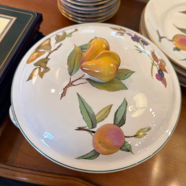 Royal Worcester "Evesham"  Large Covered Casserole