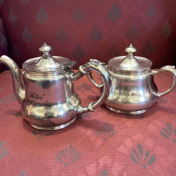 Hotel Sandrungham Sugar/Creamer