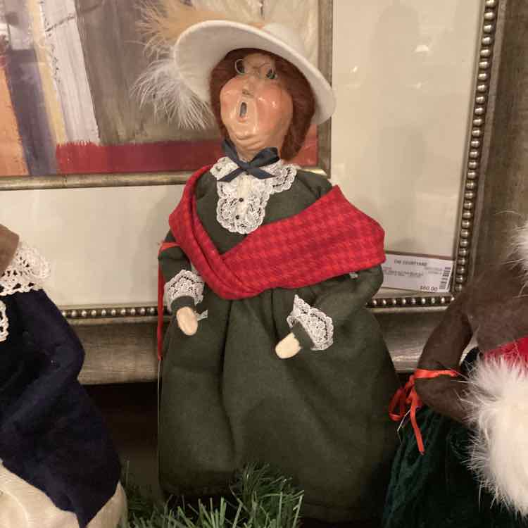 Byer's Choice Woman Caroler with Scarf