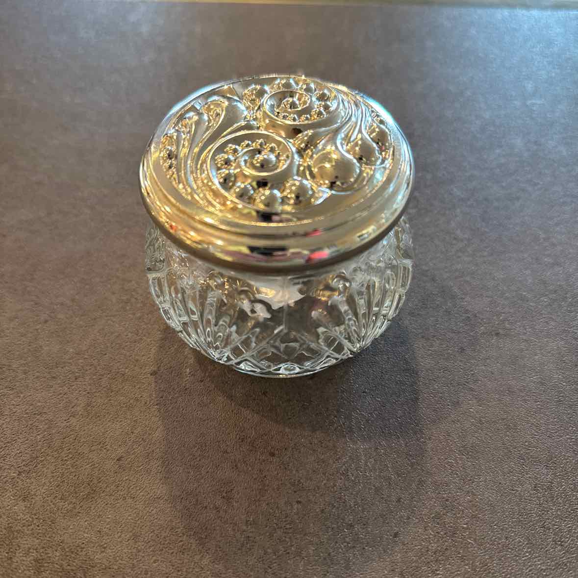Round Crystal Box