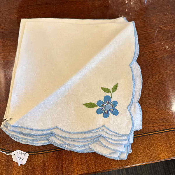Blue Floral Placemats & Napkins - Set of 8