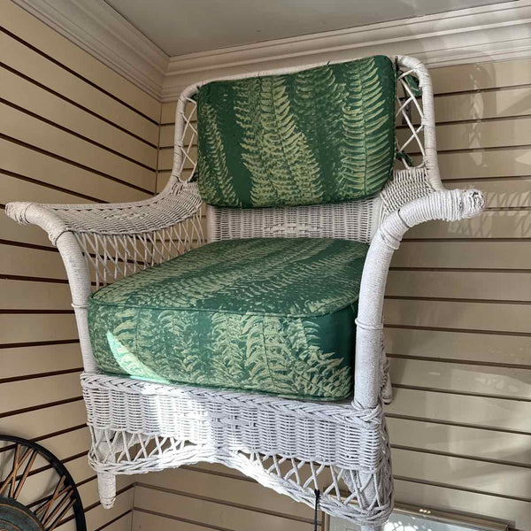 Vintage White Wicker Chair