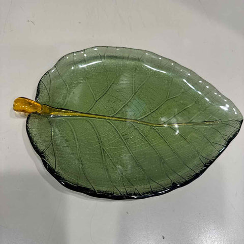 Green Glass Leaf Dish