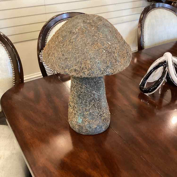 Clay Moss Mushroom