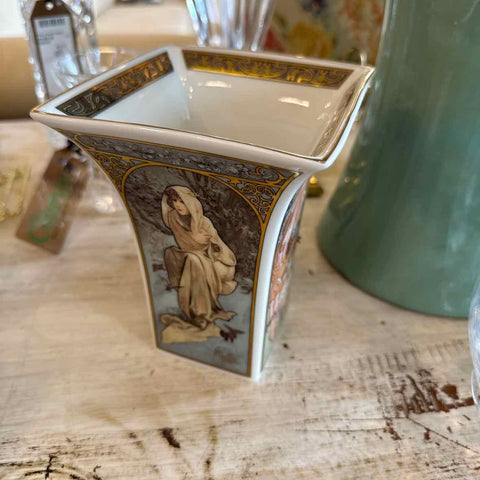 Goebel Scenic Vase