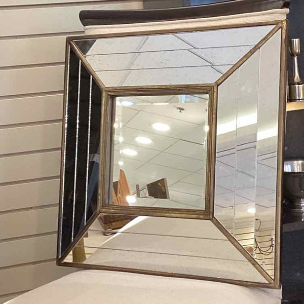 Square Mirror