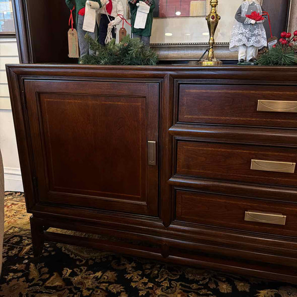 Thomasvile Entertainment Console