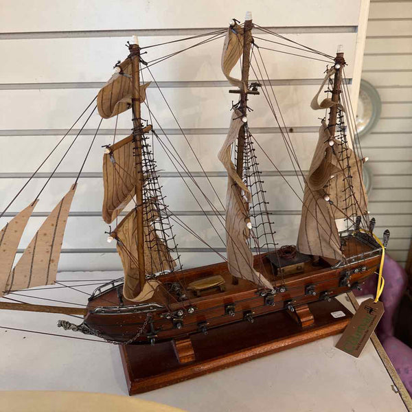 Ragate Espanola Wooden Ship