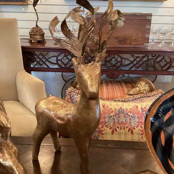 Pr. Goldleaf Reindeer (paper mache)