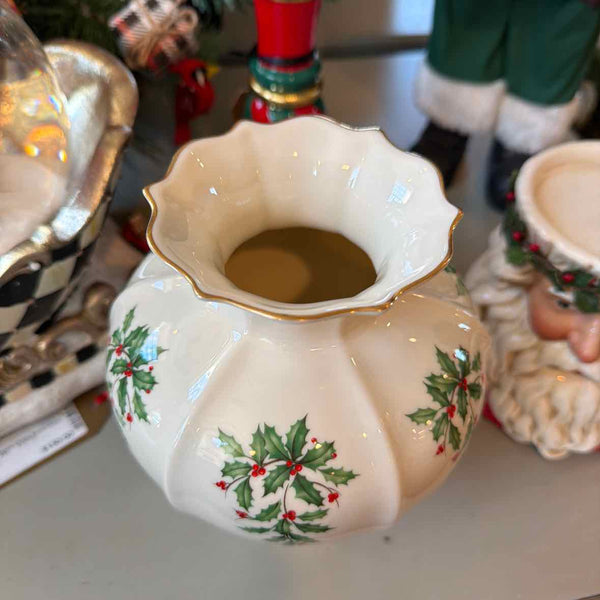 Lenox Vase/ Holly