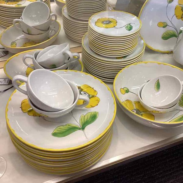 54 Piece Set of Mancoli Italian China