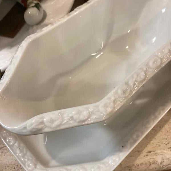 Rosenthal "Maria" White Gravy Boat