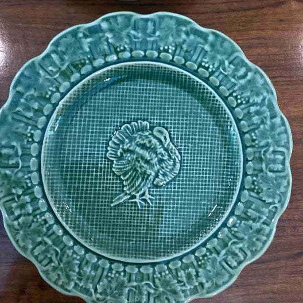 Bordallo Pinneiro Green Salad Plates w Turkey Detail