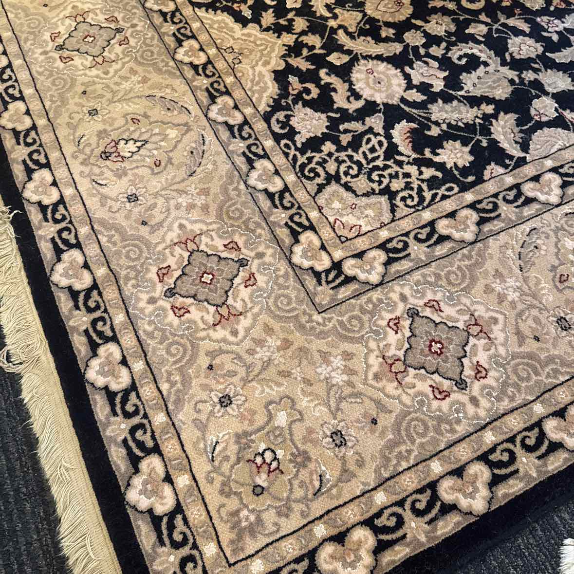 100% New Zealand Wool Karastan Rug