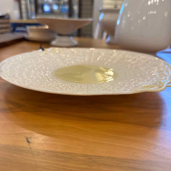 Cream Belleek "Bows" Plate
