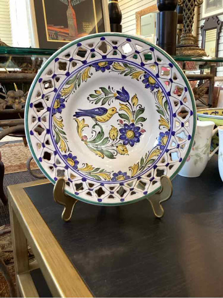 Pierced Round Blue/Yellow Plate