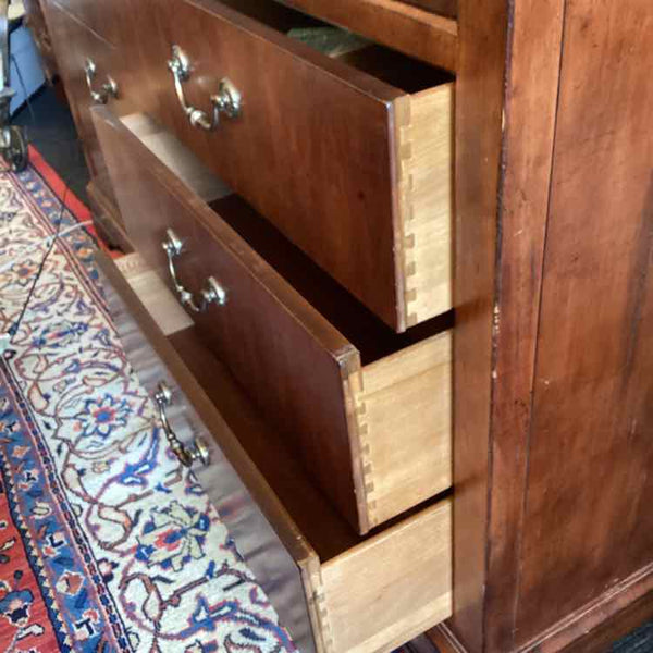 Henredon Double Dresser Aged Cherry - Cavalier