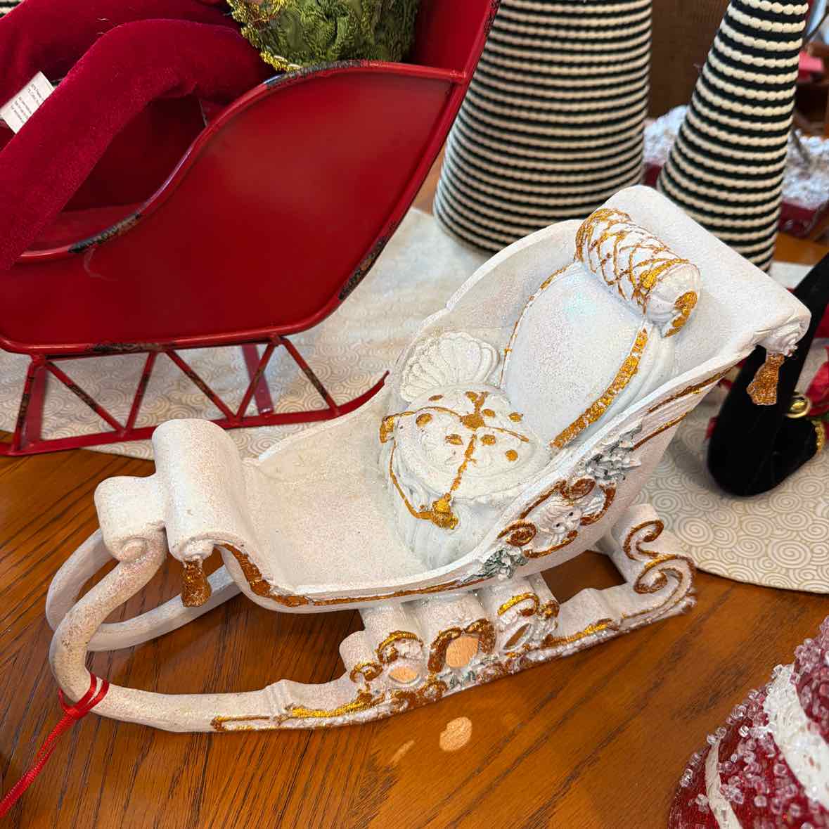White & Gold Ornate Sleigh