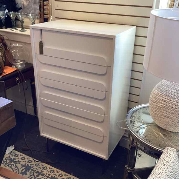 White Lacquer 5 Drawer Dresser
