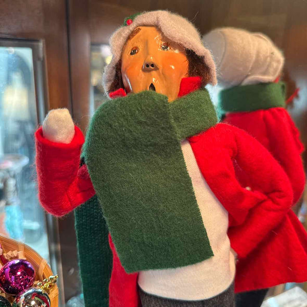 Byers' Choice Male With Gift