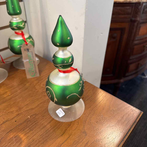 Geen and Wihte Glass Tree Topper