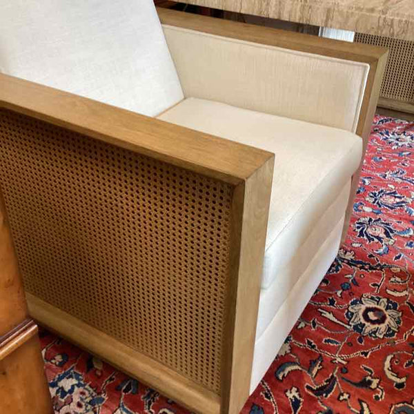Thomasville Contempo Chair