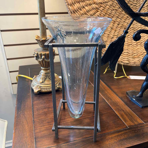 Vase w/Stand