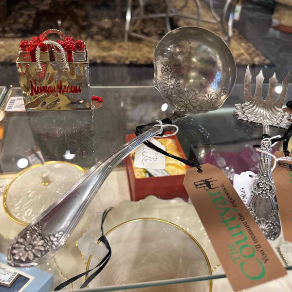 Soup Ladle With Daisies