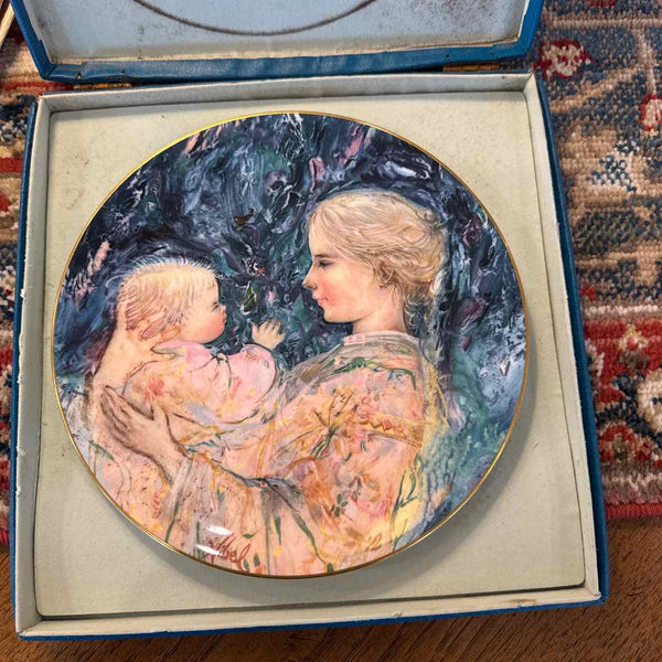 Hibel "Christina" Plate