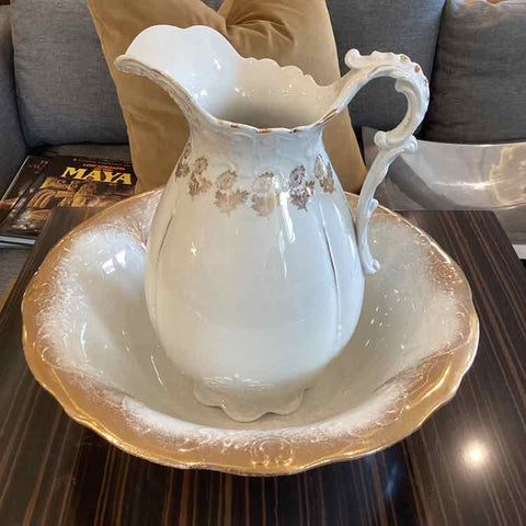 Homer Laughlin Pitcher & Bowl