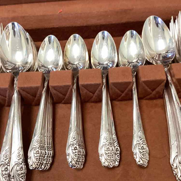 123-piece Silverware Set - Evening Star Intro 1950