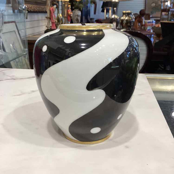 Black & White Plankenhammer Vase