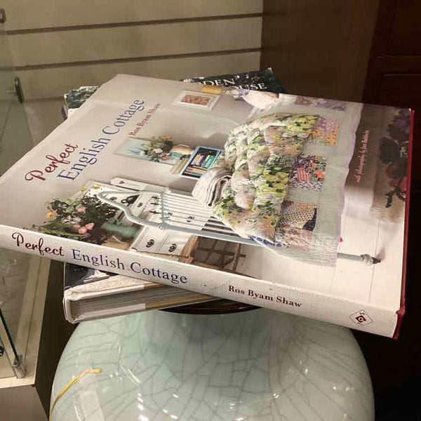 Books - Perfect English Cottage