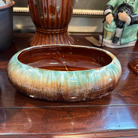 Roseville Oval Planter