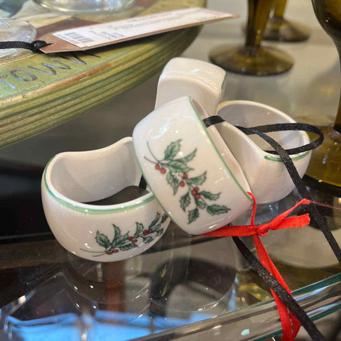 Four Nikko Christmas Napkin Rings
