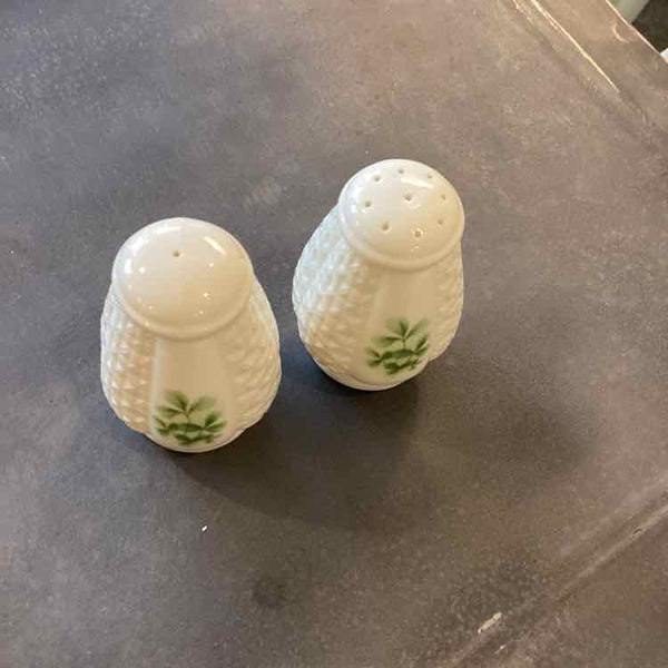 Donegal "Parian" Salt & Pepper Shakers