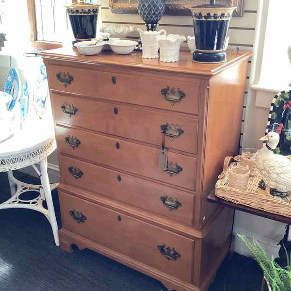 Maple 5 Drawer Tall Dresser