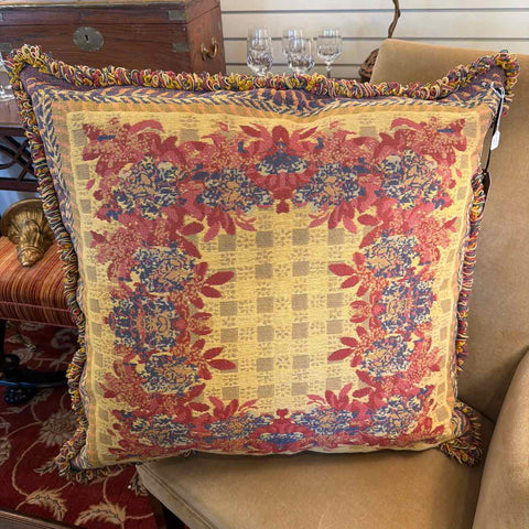Floral Pillow w/Looped Edge