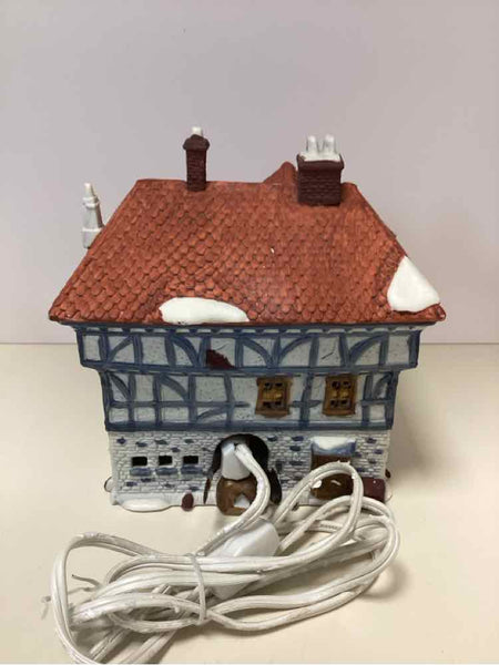 Dickens Village "Tuttles Pub"