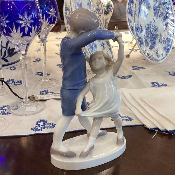 Bing & Grondahl Dancing School Figurine
