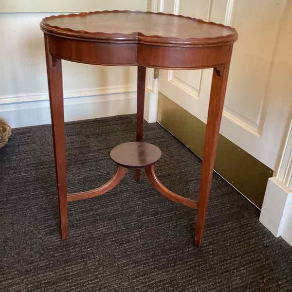 Clover Top Mahogany Table