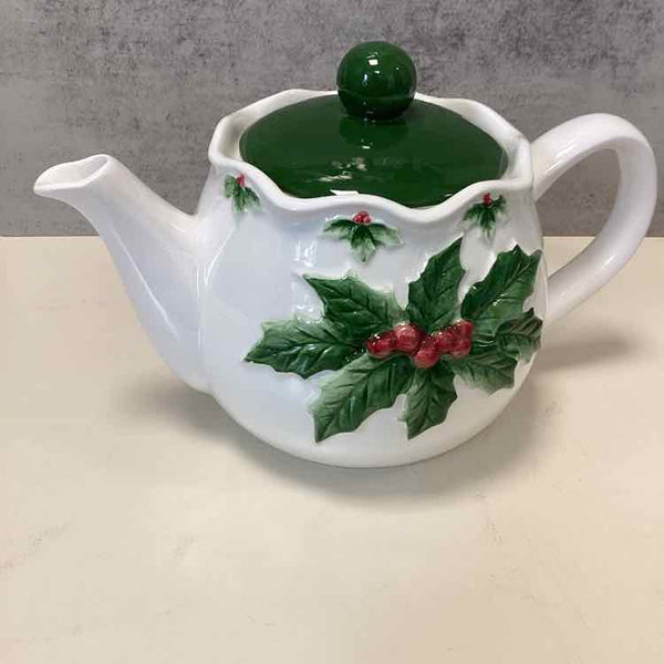Holly & Berries Teapot, Cream/Sugar (Mary Ann Baker)