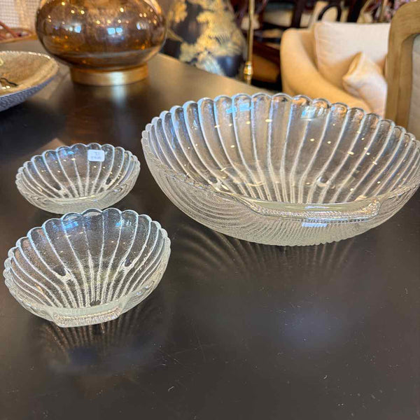 3 Piece Frosted Glass Shell Dishes