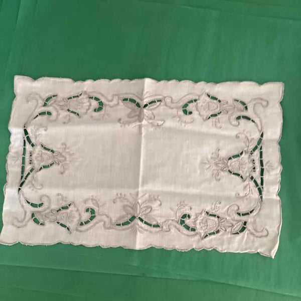 Eight Ivory Place Mats