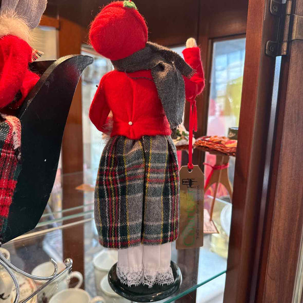 Byers' Choice Caroler