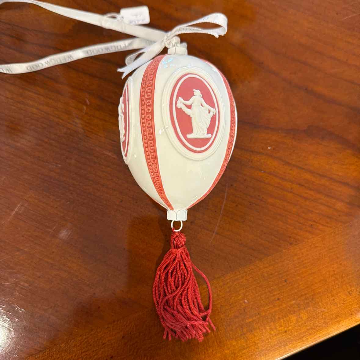 White/Salmon Jasperware Egg Ornament (Wedgwood)