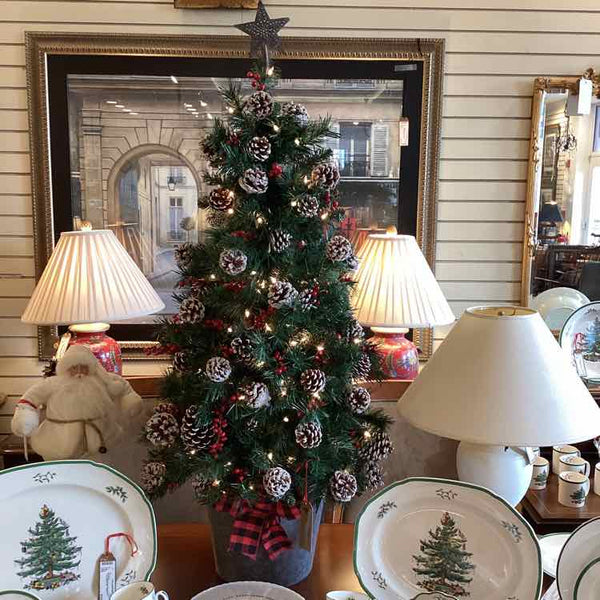 Lighted & Decorated Christmas Tree