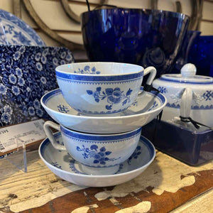 Set of 4 Copeland Spode Cups and Saucers